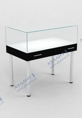 Музейная витрина П.М-4